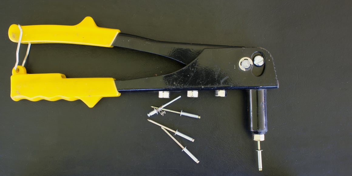 Difference Between Open End and Closed End Rivets
