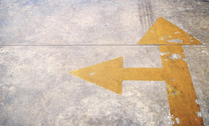 two-arrows-on-the-ground.jpg